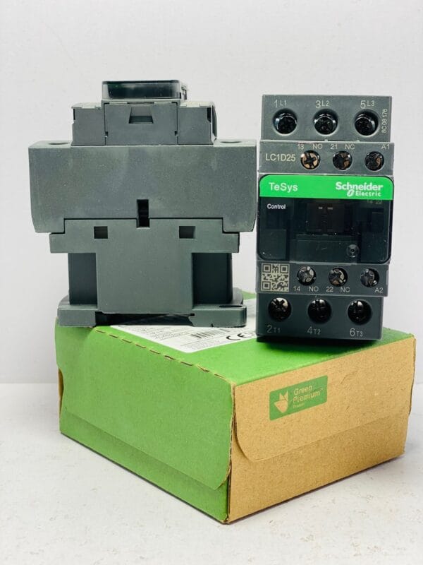 Schneider LC1D50M7 220V Contactor | HN Electric