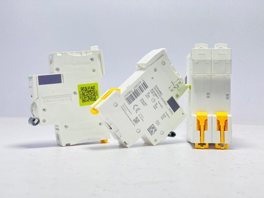 Schneider IC60N MCB front view