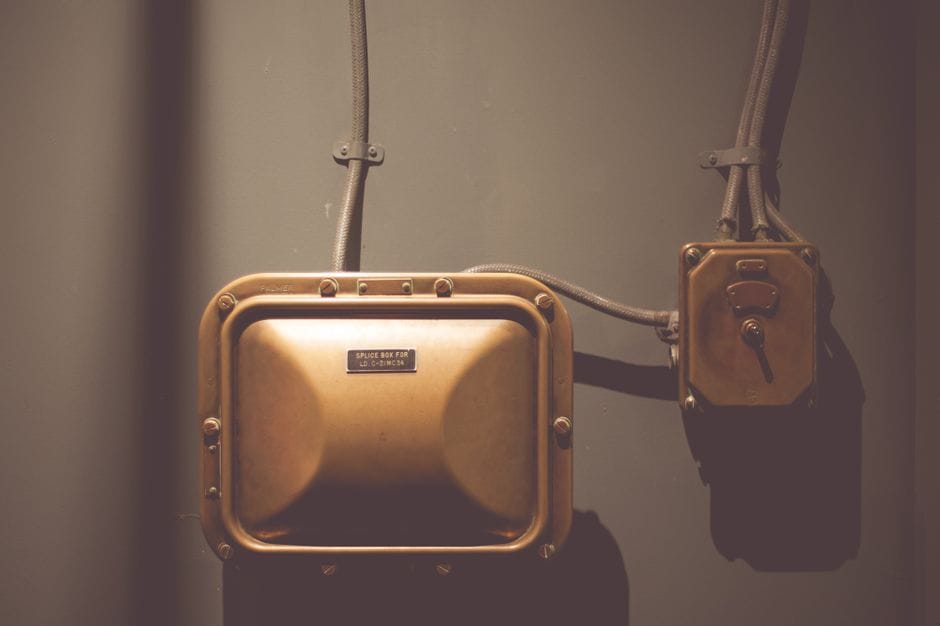 Wall-Mounted Changeover Switch Box Installation Guide