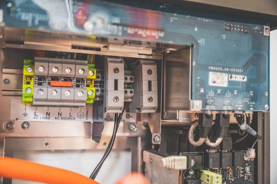 Why Copper-Contact DC MCCBs Provide Better Solar Protection